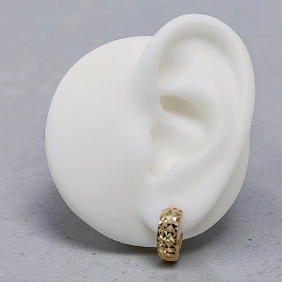 Jewelry - New 14k yellow gold 5mm huggie earrings pierced dainty round circle hoop